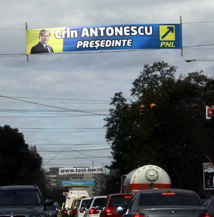 fotoreportaj uite ce afise si banare si au tras candidatii 69636 265972