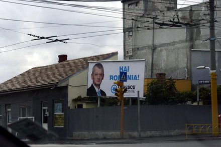 fotoreportaj uite ce afise si banare si au tras candidatii 69636 265972