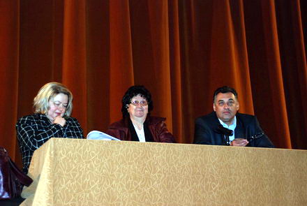 mariana_petre,_buhaiev_si_tusi.jpg mariana_petre_buhaiev_si_tusi.jpg