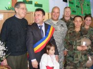 Ambasadorul SUA participa la o ceremonie de taiere a panglicii la Gradinita nr.3 Navodari (foto)