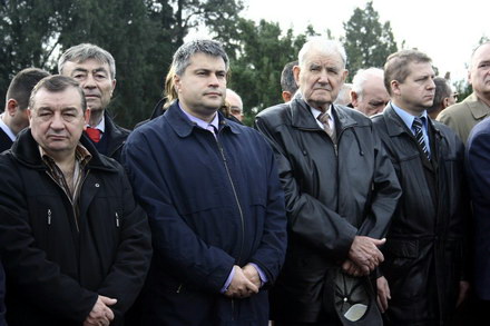 politicienii au facut concurs de coroane galerie foto 24442 268128