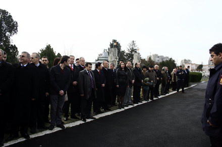 politicienii au facut concurs de coroane galerie foto 24442 268128