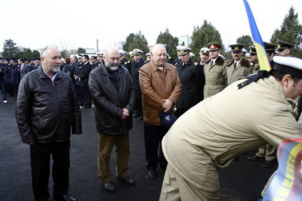 politicienii au facut concurs de coroane galerie foto 24442 268128