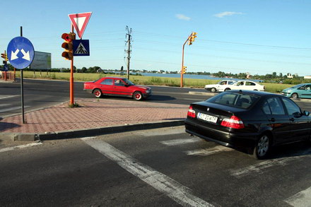 intersectie_carrefour_(1).jpg