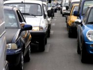 Politistii iau masuri de fluidizare a traficului rutier dinspre munte