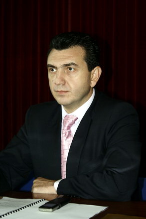 pref_caldura_claudiu_palaz___.jpg pref_caldura_claudiu_palaz___.jpg