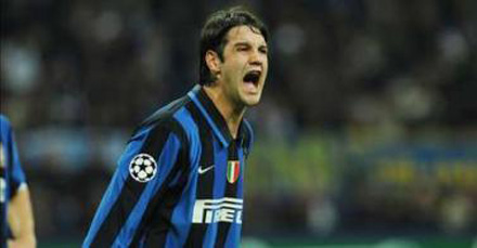 chivu1.jpg