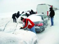 UPDATE 50 de romani, blocati in nameti in Bulgaria