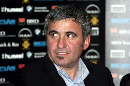 hagi.jpg