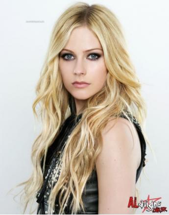 052908-avril-lavigne.jpg