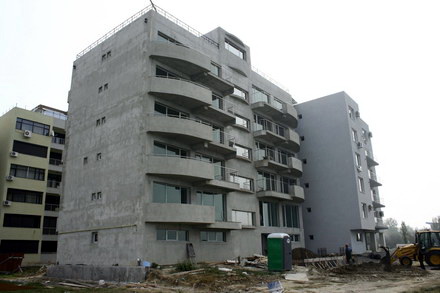 mamaia_bloc_dumitru_draghici.jpg