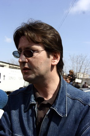 poetul george vasilievici inainte de a se sinucide imi infasor fularul in jurul gatului galerie foto