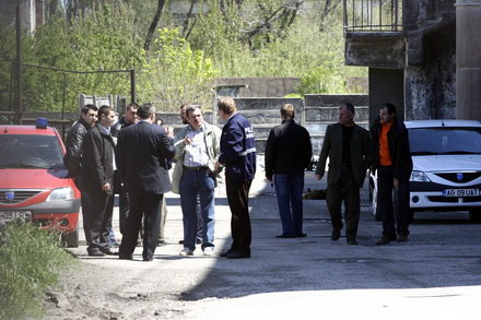 contrabanda cu alcool in ograda lui pufleanu myt dan impex impanzita de mascati galerie foto document