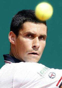 hanescu_27_04.jpg