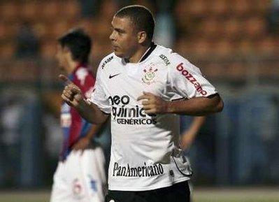 ronaldo_09_04.jpg