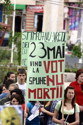 protestul copiilor de la navodari impotriva depozitului de deseuri galerie foto 50155 285430