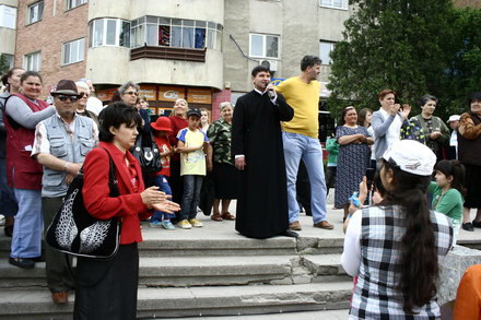 protestul copiilor de la navodari impotriva depozitului de deseuri galerie foto 50155 285430