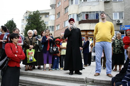 protestul copiilor de la navodari impotriva depozitului de deseuri galerie foto 50155 285430