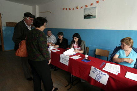 dilema dupa referendumul de la navodari se elibereaza autorizatie de ridicare a centrului sau se respecta