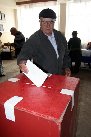 dilema dupa referendumul de la navodari se elibereaza autorizatie de ridicare a centrului sau se respecta