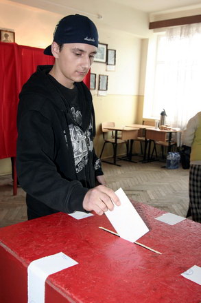 dilema dupa referendumul de la navodari se elibereaza autorizatie de ridicare a centrului sau se respecta