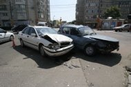Grav accident la intersectia Mangaliei cu Pandurului (galerie foto)