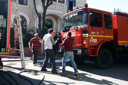 fotoreportaj ce fac agentii de la conpress pe domeniul public 31897 283883