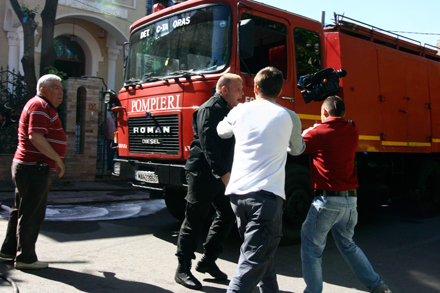 fotoreportaj ce fac agentii de la conpress pe domeniul public 31897 283883