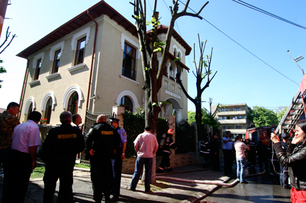 fotoreportaj ce fac agentii de la conpress pe domeniul public 31897 283883