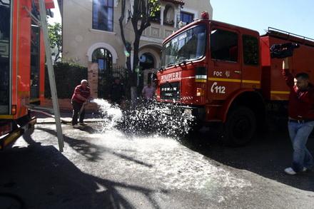 fotoreportaj incendiu la villa smaranda a lui nicusor constantinescu 48787 283605