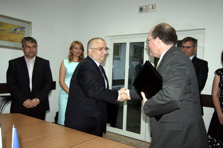 raja si guvernul sua proiect pilot pentru apa la cobadin galerie foto 68410 289445