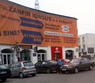 Mesh gigant anti-PDL, montat langa primaria Mangalia (galerie foto)