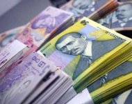 Euro se tranzactioneaza cu 4,37 lei pe piata interbancara. Dimineata a atins 4,39