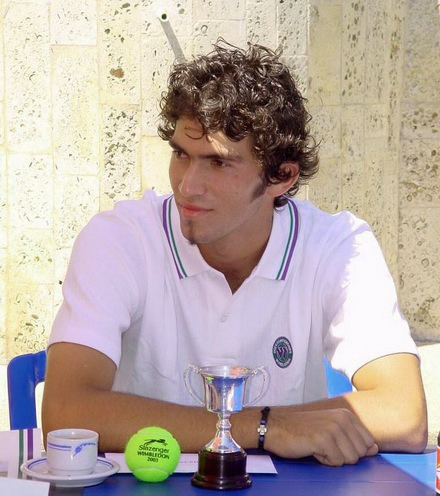 tecau.jpg
