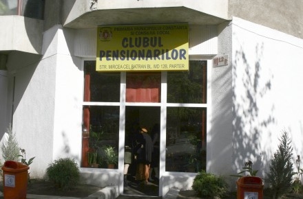 clubul_pensionarilor_str__mircea_cel_batran_02.jpg