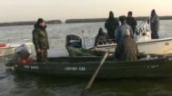 Doi politisti, atacati de braconieri, in Delta Dunarii