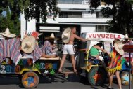 Liberty Parade 2010 Vuvuzelele au „cantat“ electronic (galerie foto)
