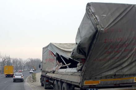 poarta_alba_accident.jpg poarta_alba_accident.jpg