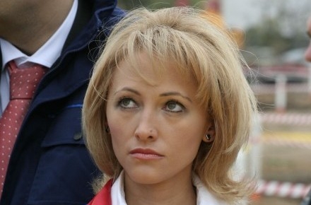 strazi_surpate_-_mariana_cojoc_02.jpg
