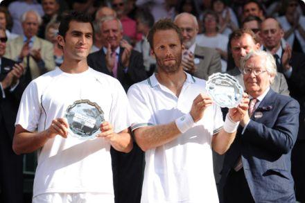 tecau.jpg