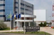 Angajaţii de la stat care au scăpat cu lefurile netăiate Topul salariilor „autofinanţate”. Vezi cine câştigă 13.700 lei pe lună