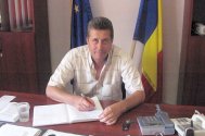 Primarului Dedu îi place să se dea în judecată 