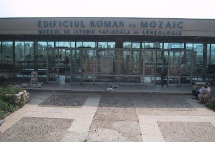 edificiul_roman_mozaic.jpg