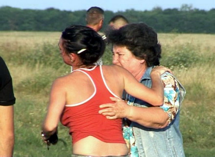familii_morti_tuzla2.jpg