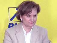 Femeile din PNL şi-au ales preşedintă o directoare de bancă