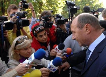 basescu-jurnalisti.jpg