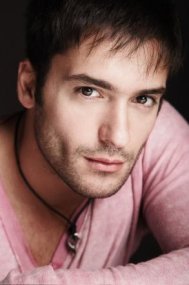 Cancan Radu Vâlcan s-a săturat să fie burlac! \