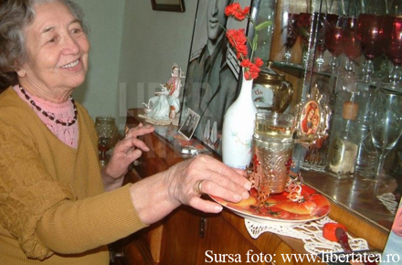 mama_elena.jpg mama_elena.jpg