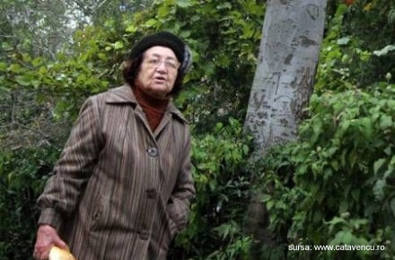 mama_lui_basescu.jpg mama_lui_basescu.jpg