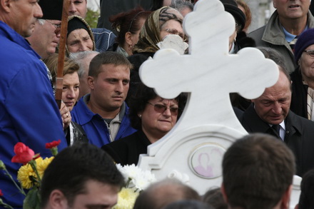 fotoreportaj lacrimile lui basescu pentru mama sa elena 98222 301478